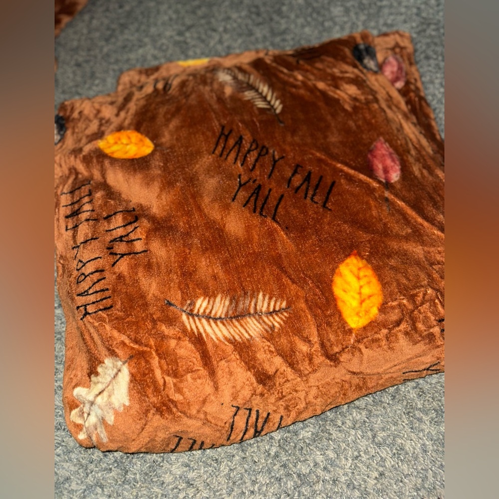 Rae Dunn Happy Fall Ya’ll Blanket
